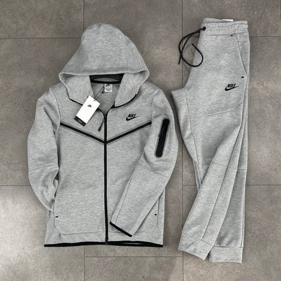 Nike Tech (Grey)